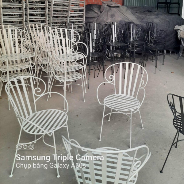 Ghế cafe khung sắt