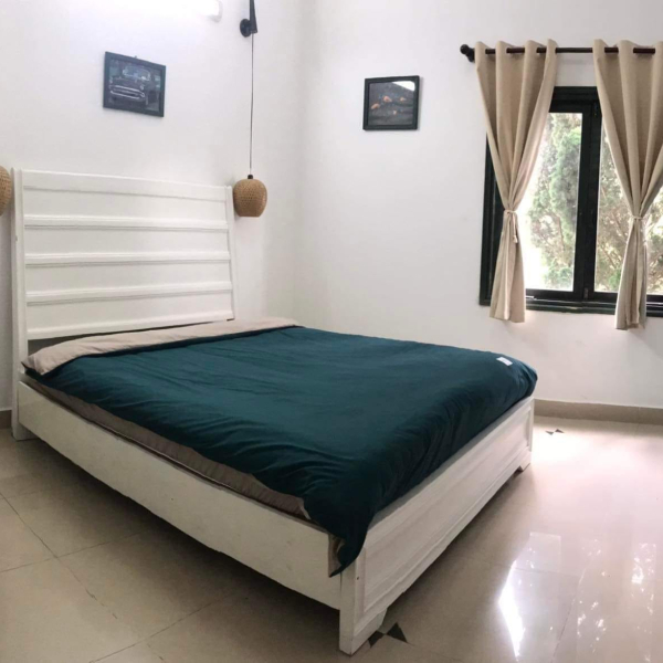 Thanh lý gường trắng 1m54 - 1m6